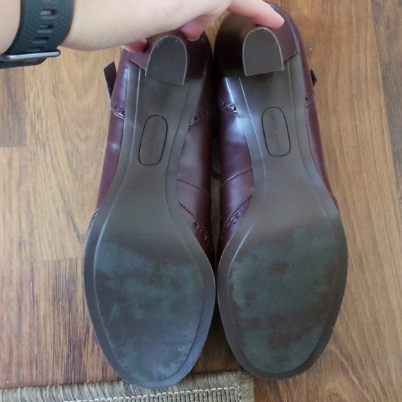 EUC Etienne Aigner Maroon Mary Jane Pumps Sz 10 - Picture 6 of 7